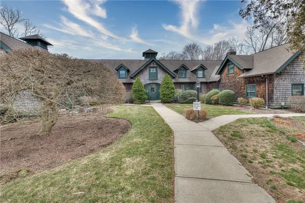 $539,000 | 50 Shadow Farm Way, South Kingstown, RI 02879