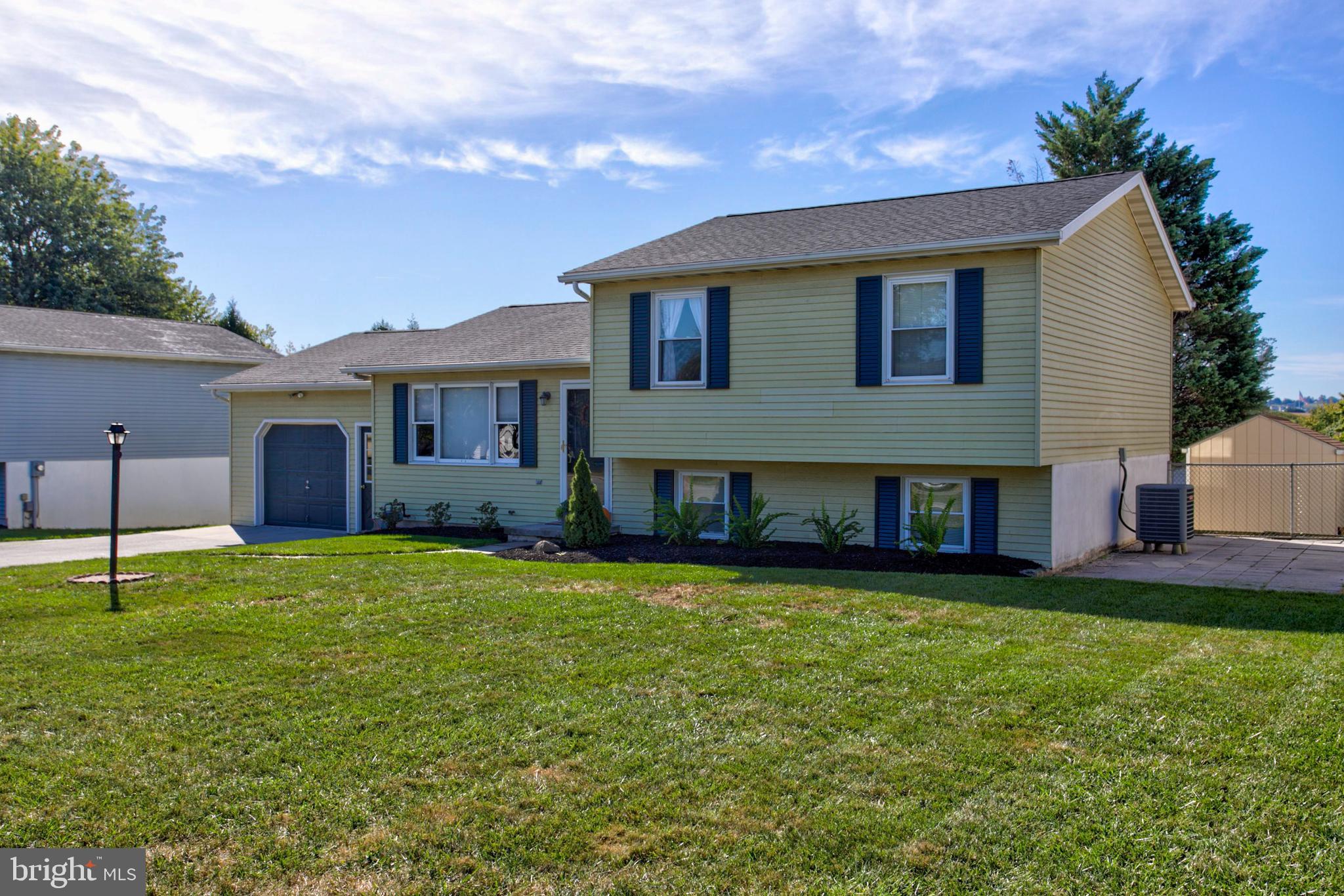 39 Colonial Drive Hanover, PA 17331 - Photo 2 of 36 Gallery Image 2
