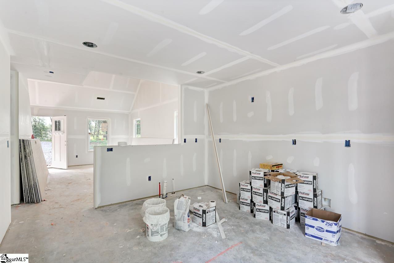 4 Wesley Ellison Road Williamston, SC 29697 - Photo 9 of 21