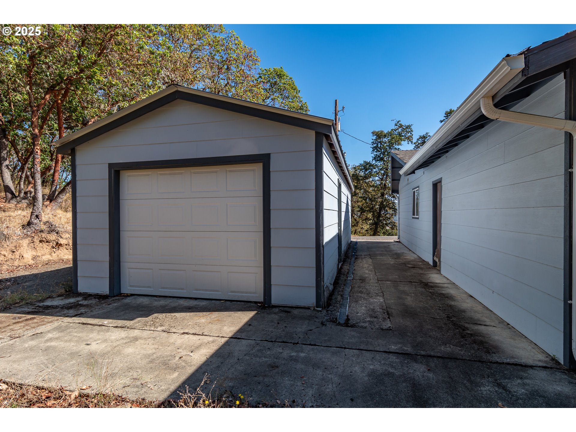 237 Country Lane Roseburg, OR 97471 - Photo 37 of 48