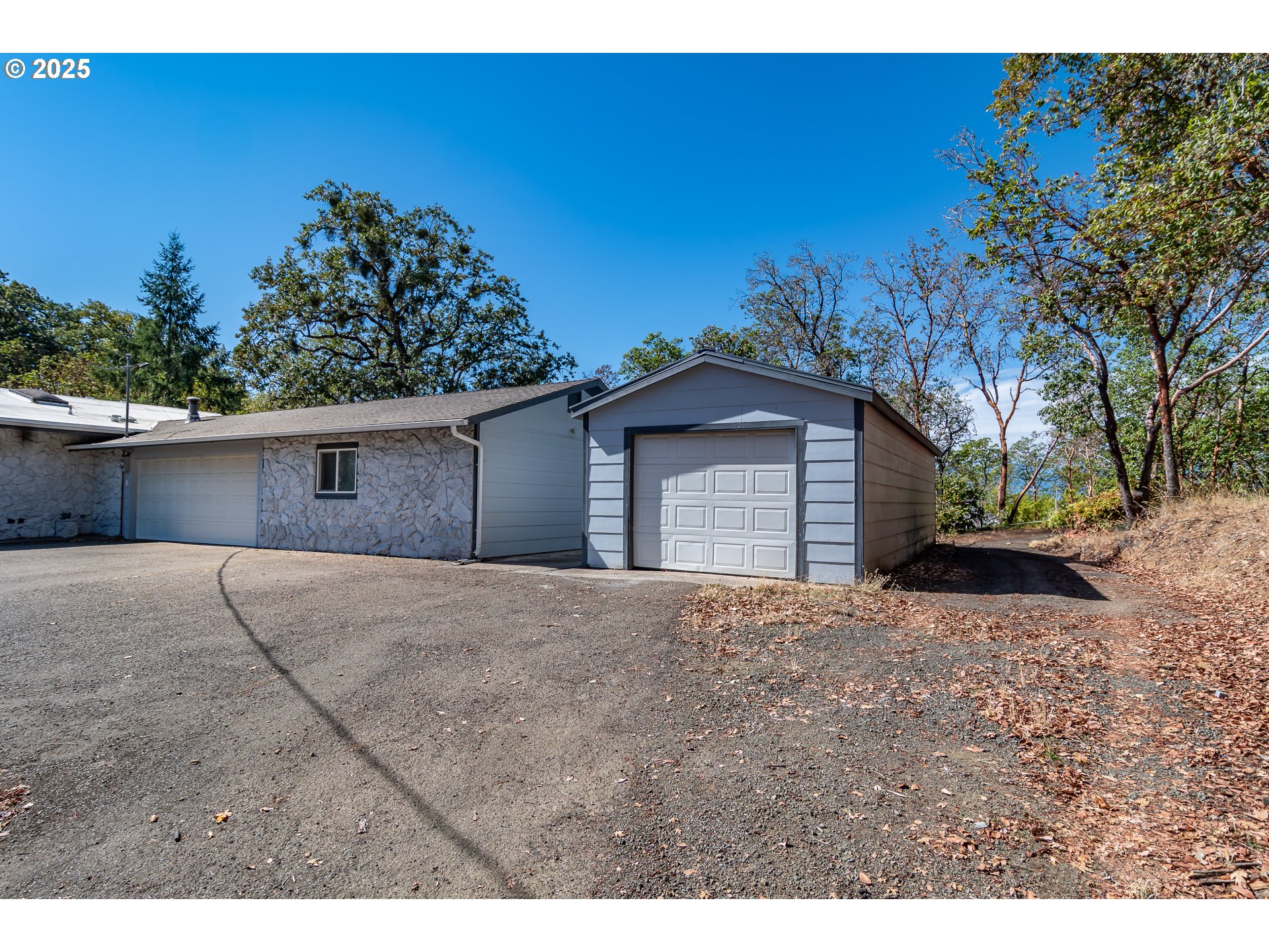 237 Country Lane Roseburg, OR 97471 - Photo 38 of 48