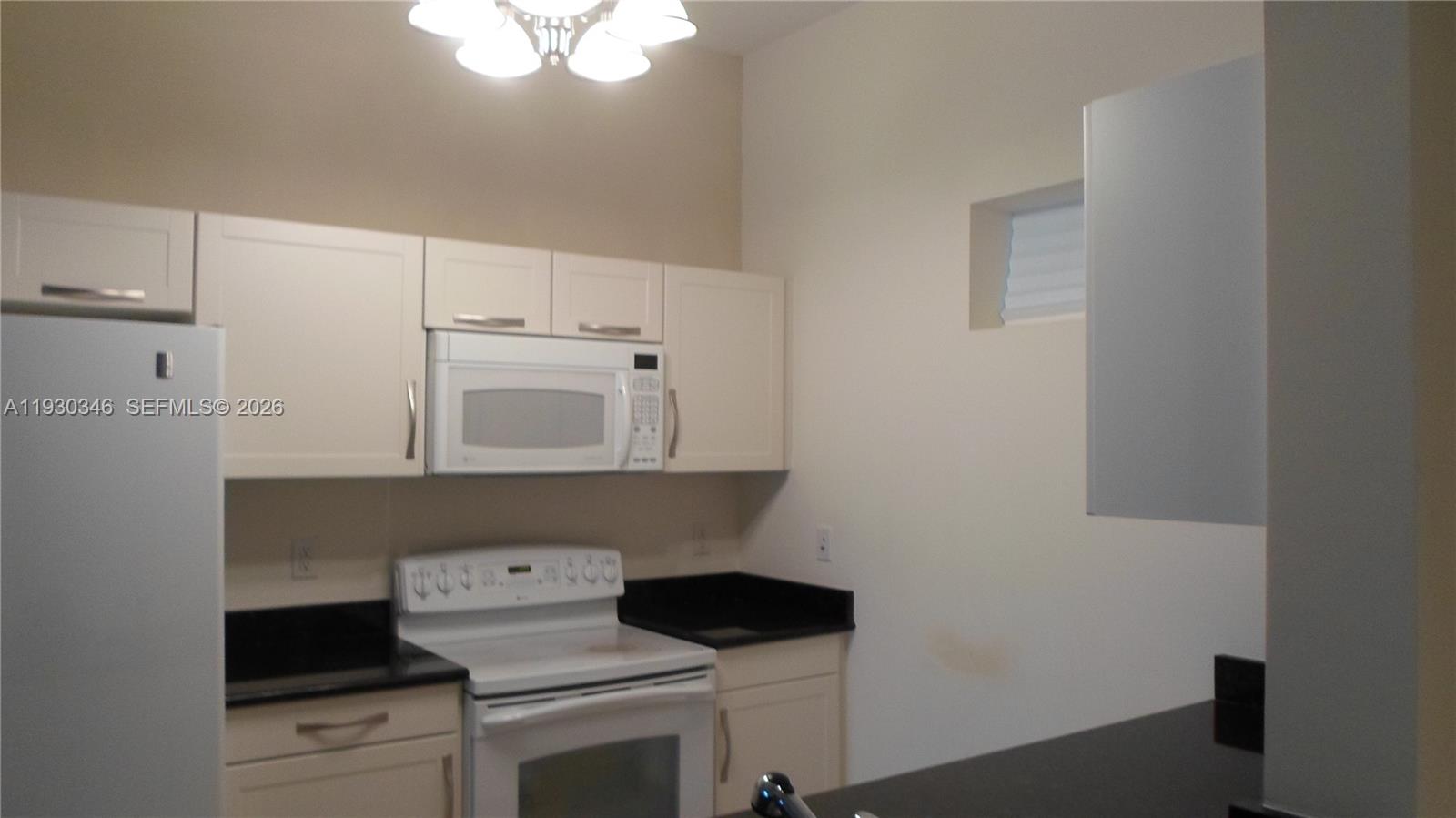 7275 Southwest 90th Way, Unit G 611 Miami, FL 33156 - Photo 8 of 56