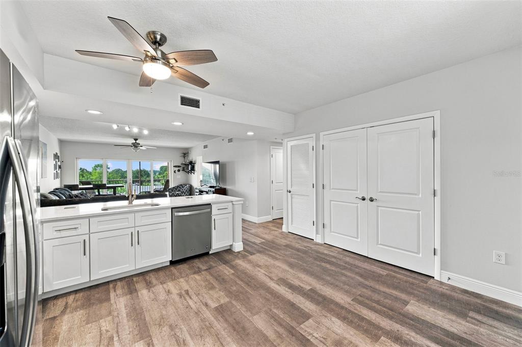960 Starkey Road, Unit 7205 Largo, FL 33771 - Photo 10 of 36 Gallery Image 10