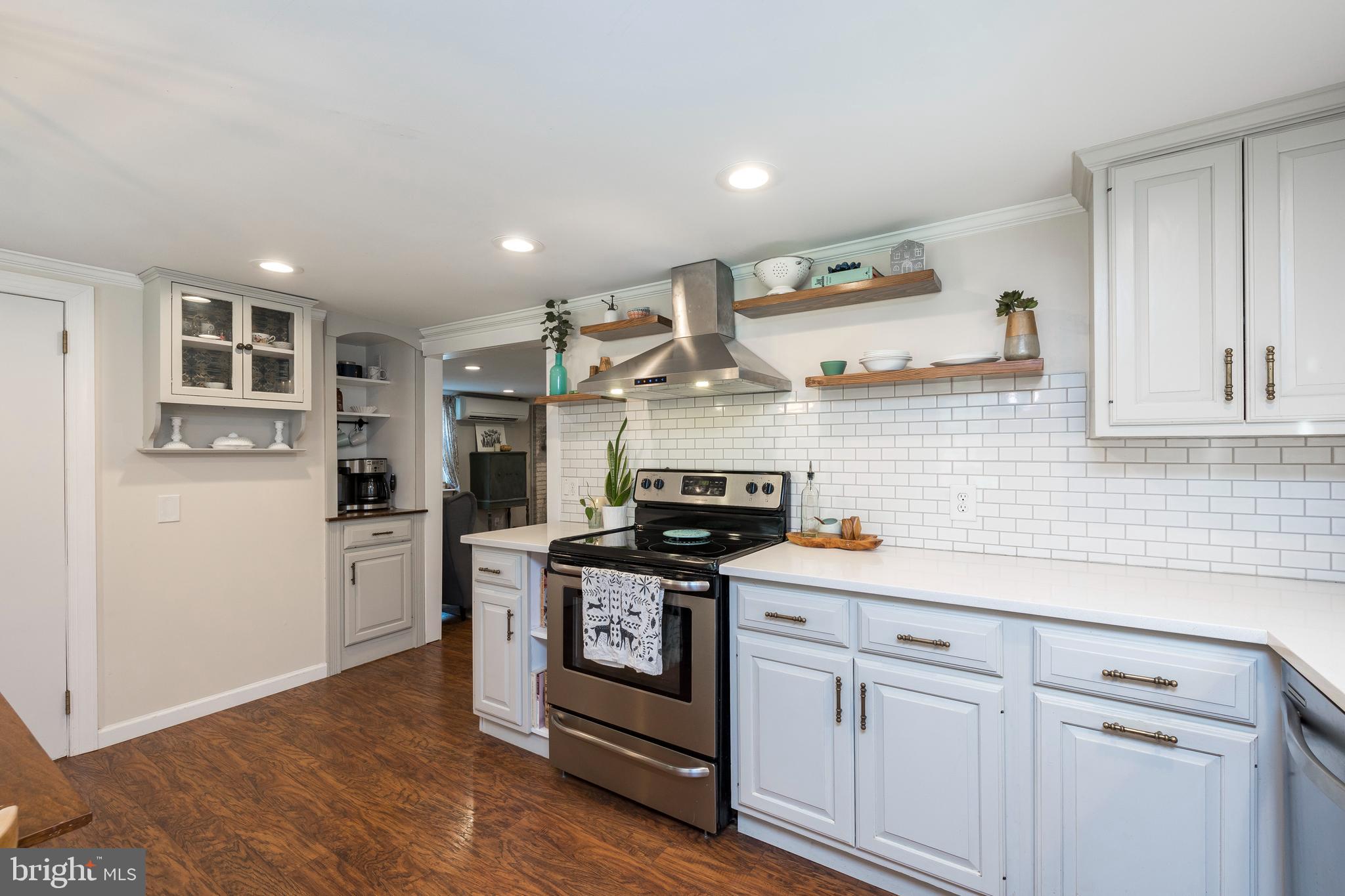 2012 Perkiomenville Road Green Lane, PA 18054 - Photo 14 of 26 Gallery Image 14
