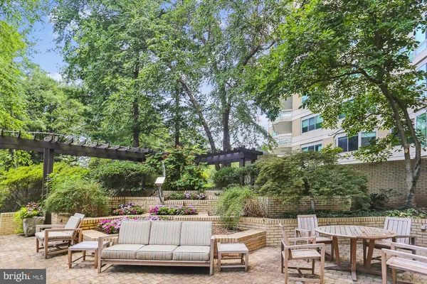 $1,150,000 | 5600 Wisconsin Avenue, Unit 1105, Chevy Chase, MD 20815