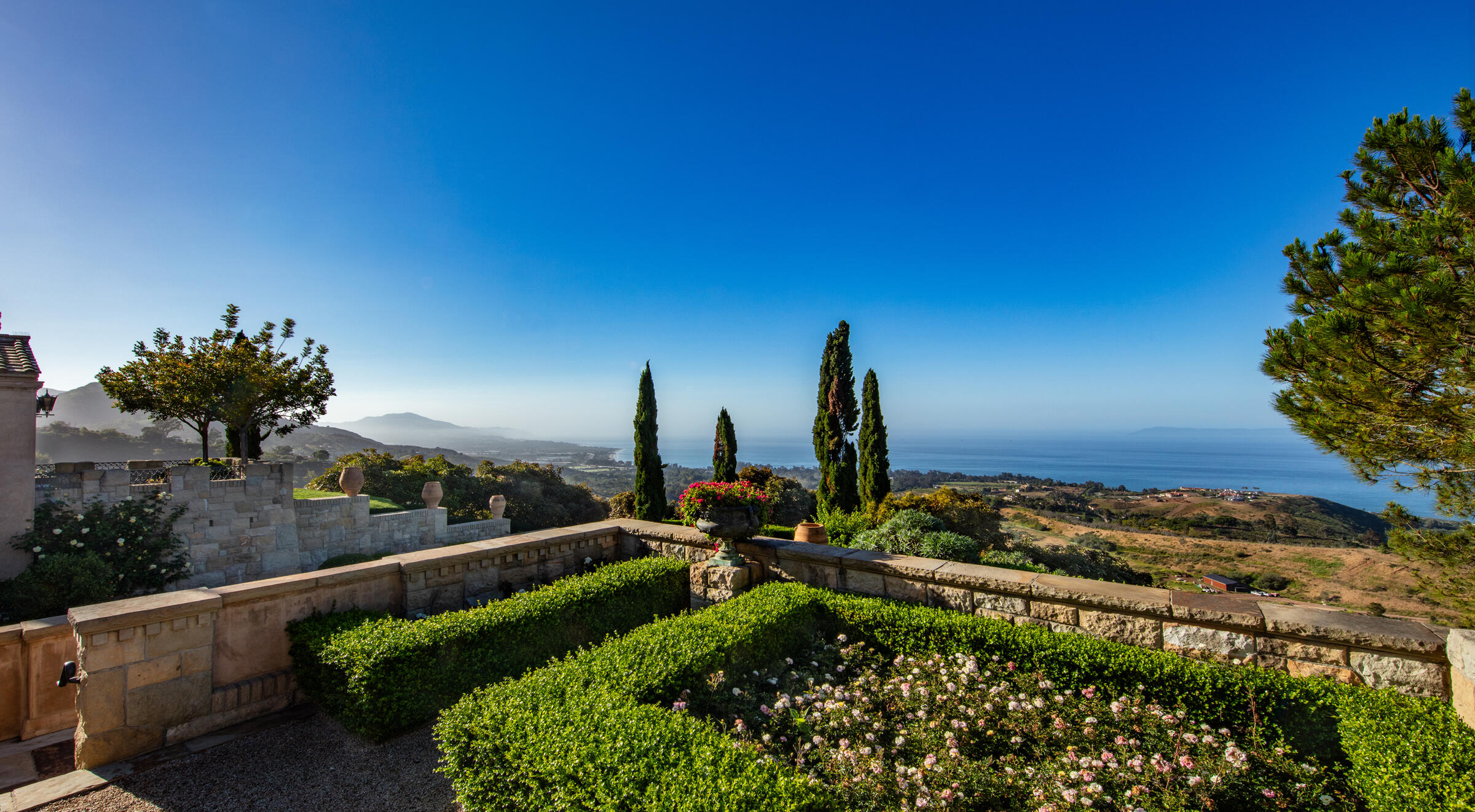 550 Freehaven Drive Montecito, CA 93108 - Photo 14 of 38