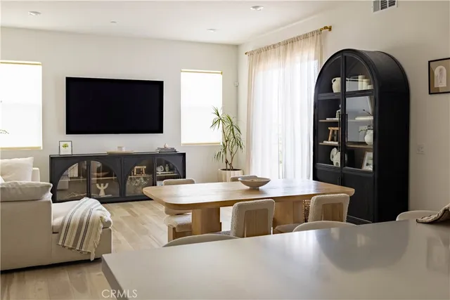 $925,000 | 147 Sash, Irvine, CA 92618