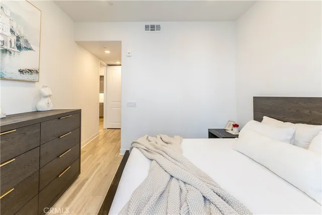 $925,000 | 147 Sash, Irvine, CA 92618