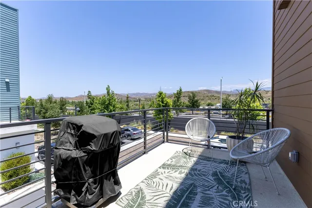 $925,000 | 147 Sash, Irvine, CA 92618