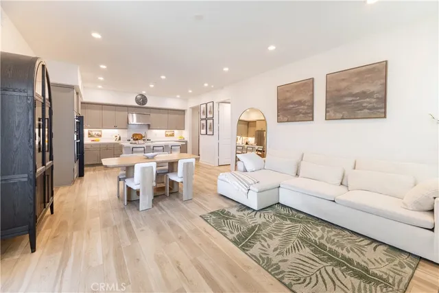 $925,000 | 147 Sash, Irvine, CA 92618