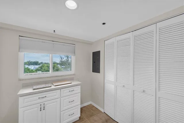 $245,000 | 9510 Harbor Greens Way, Unit 406, Seminole, FL 33776