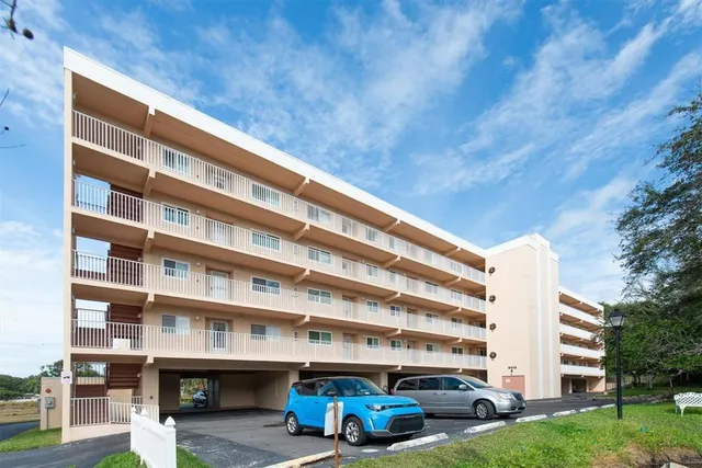 $245,000 | 9510 Harbor Greens Way, Unit 406, Seminole, FL 33776