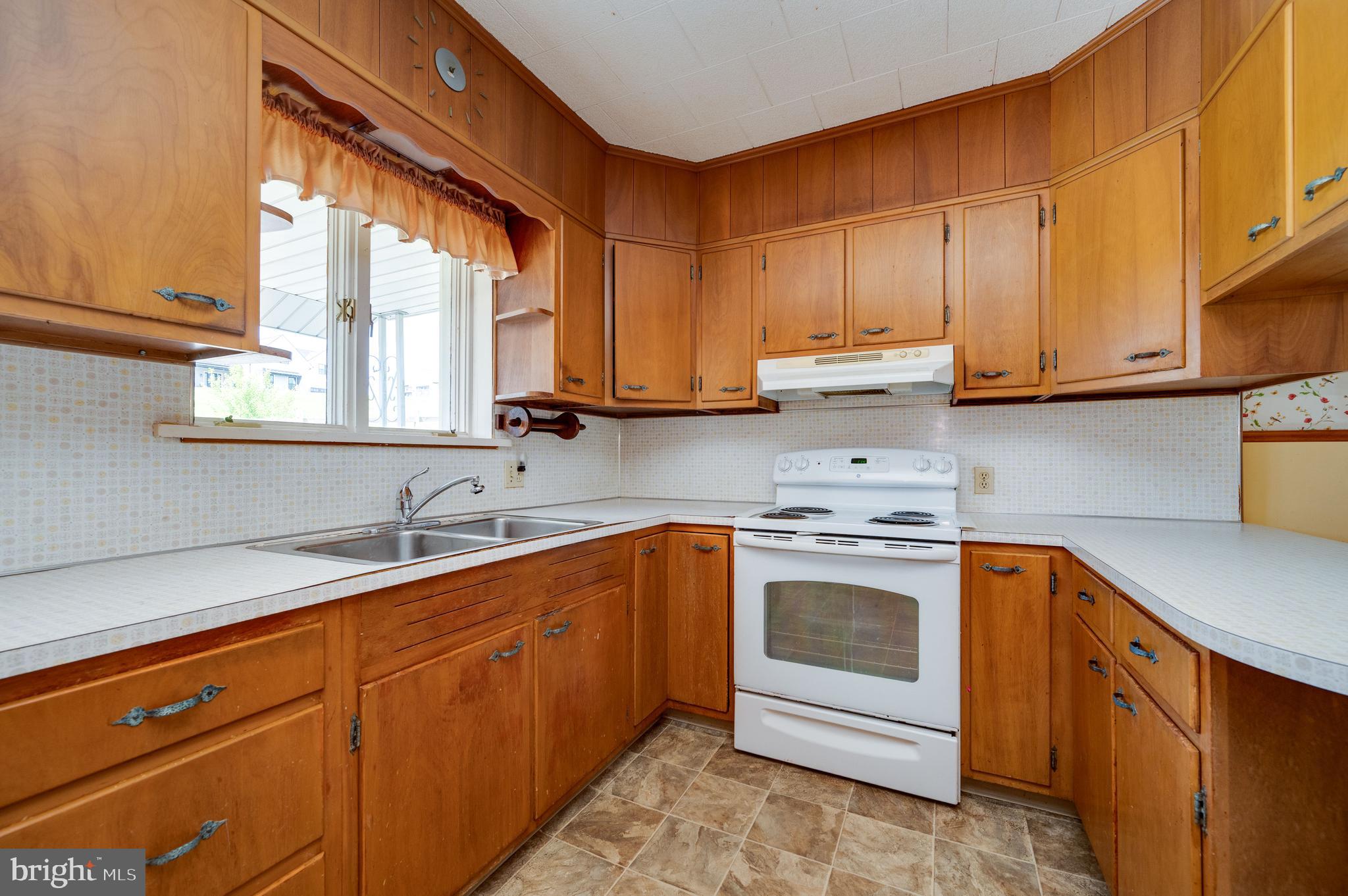 3577 State Hill Road Reading, PA 19608 - Photo 12 of 51 Kitchen