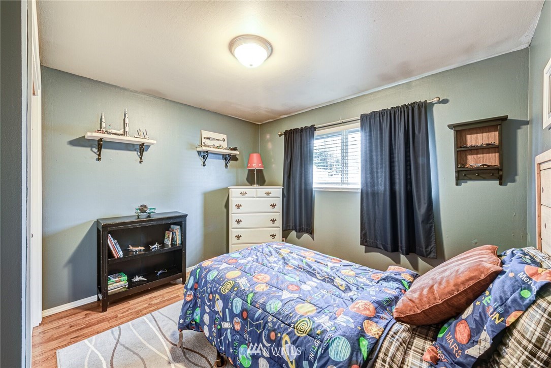 16142 126th Avenue Southeast Renton, WA 98058 - Photo 8 of 13 Gallery Image 8