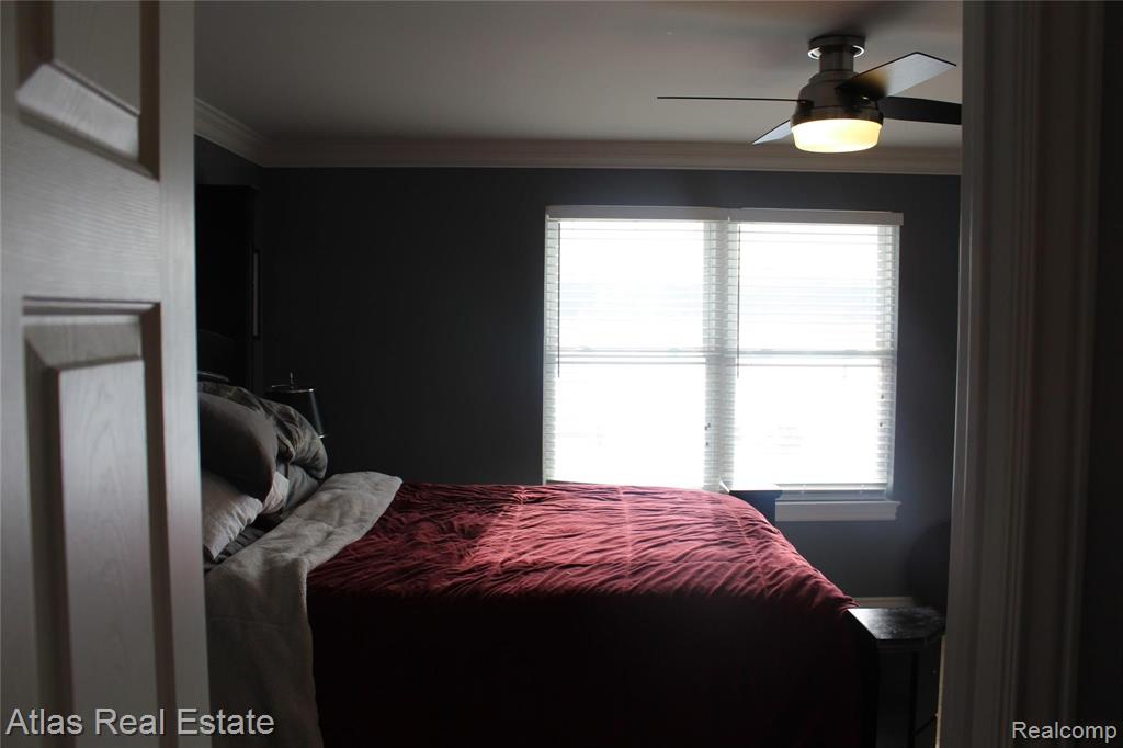 5430 East Carpenter Road Flint, MI 48506 - Photo 21 of 37