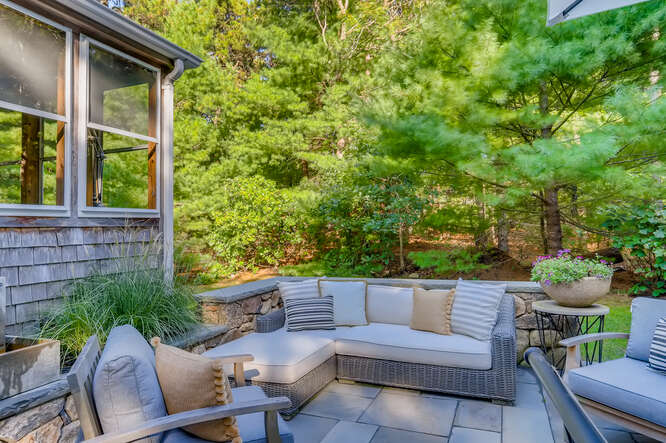 4 Penny Lane Edgartown, MA 02539 - Photo 52 of 60