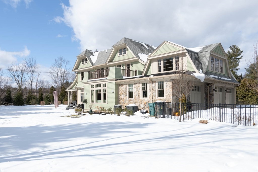 3 Kings Grant Road Weston, MA 02493 - Photo 1 of 42 Gallery Image 1