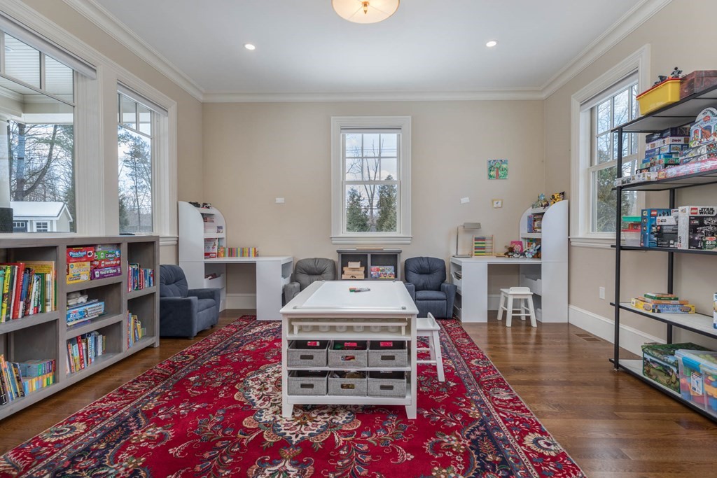 3 Kings Grant Road Weston, MA 02493 - Photo 20 of 42 Gallery Image 20