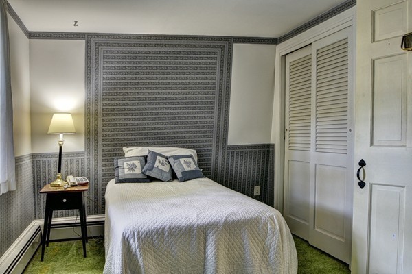 6 Cabot Road Andover, MA 01810 - Photo 14 of 22 Gallery Image 14