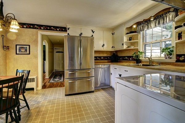 6 Cabot Road Andover, MA 01810 - Photo 3 of 22 Gallery Image 3