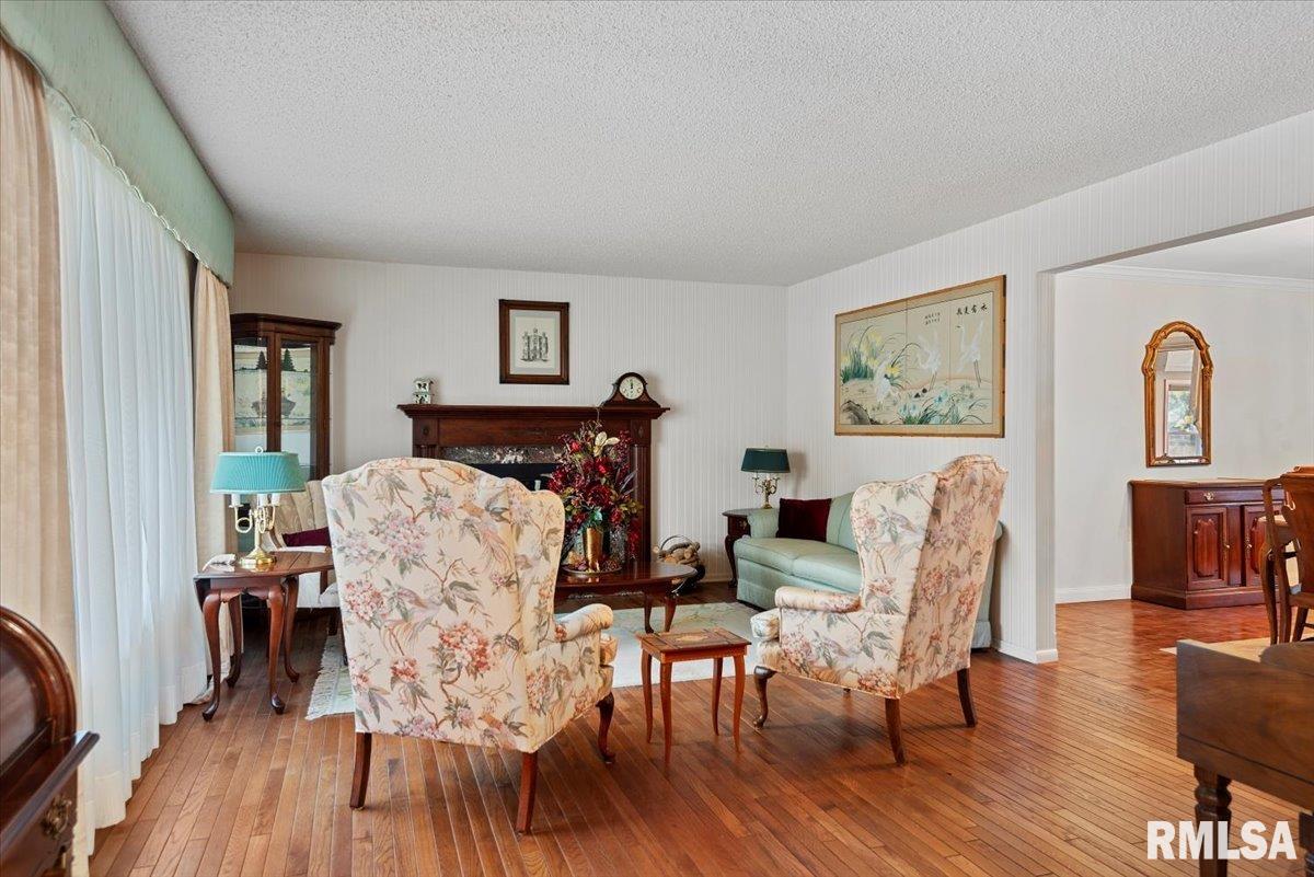 56 Zion Court Springfield, IL 62712 - Photo 5 of 53