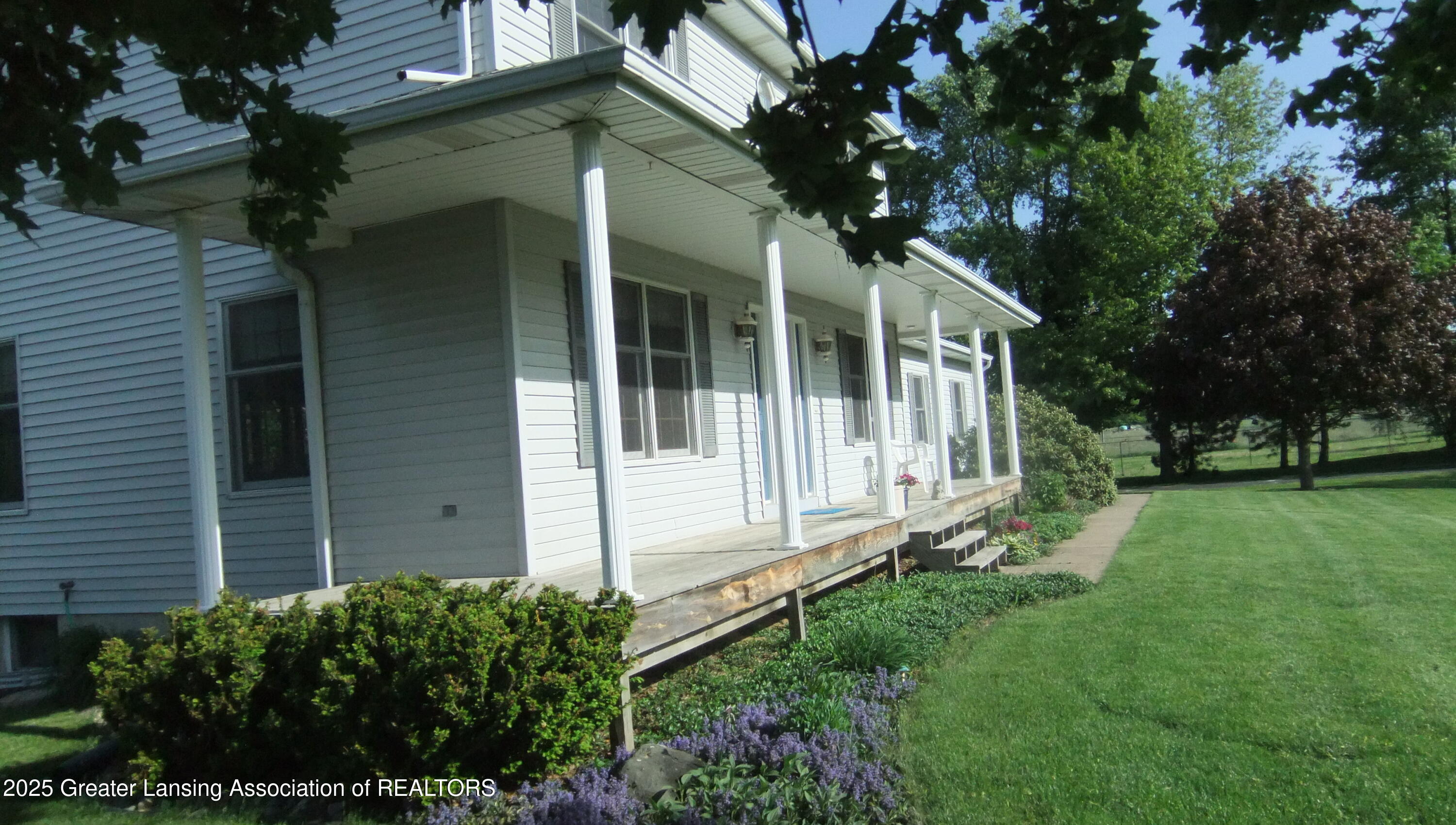 2400 Hawley Road Mason, MI 48854 - Photo 42 of 51 Porch