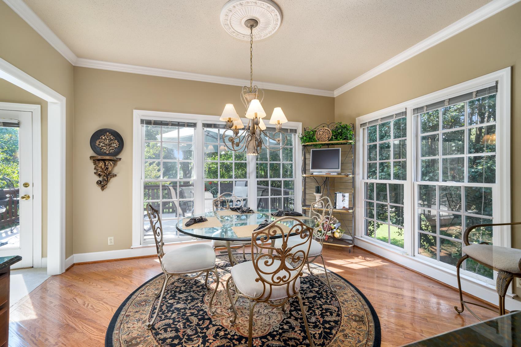 2214 Foxfire Road Clarksville, TN 37043 - Photo 8 of 24 Gallery Image 8