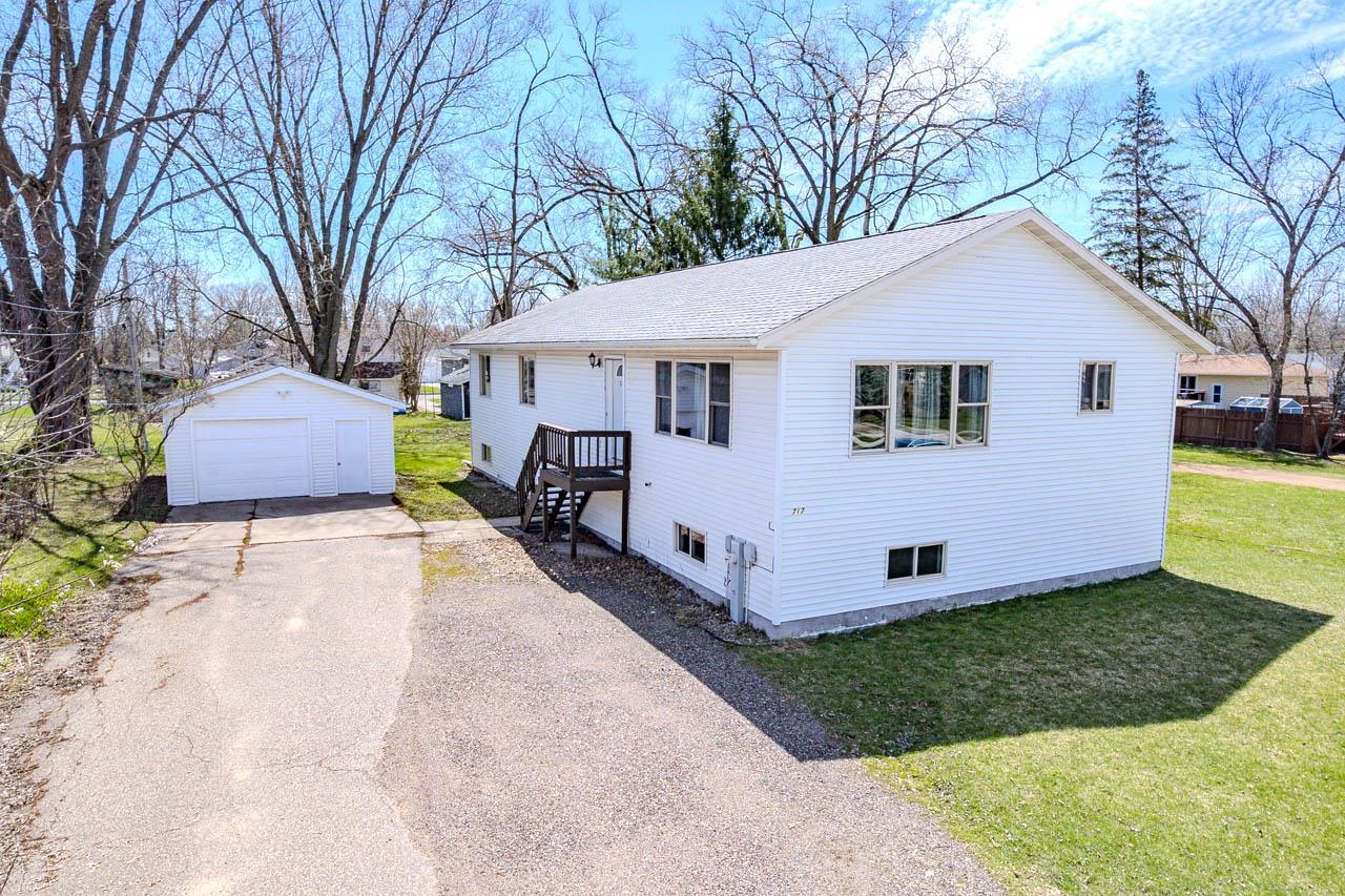 717 Walker Street Stevens Point, WI 54481 - Photo 1 of 1