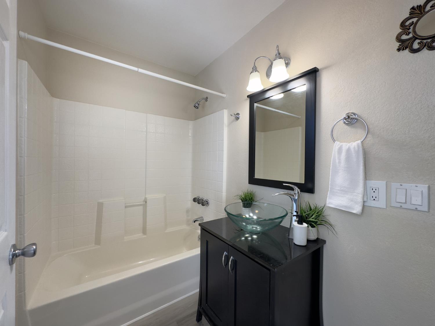 123 No Address Drive Rough and Ready, CA 95975 - Photo 21 of 95 a bathroom with a bathtub and a sink