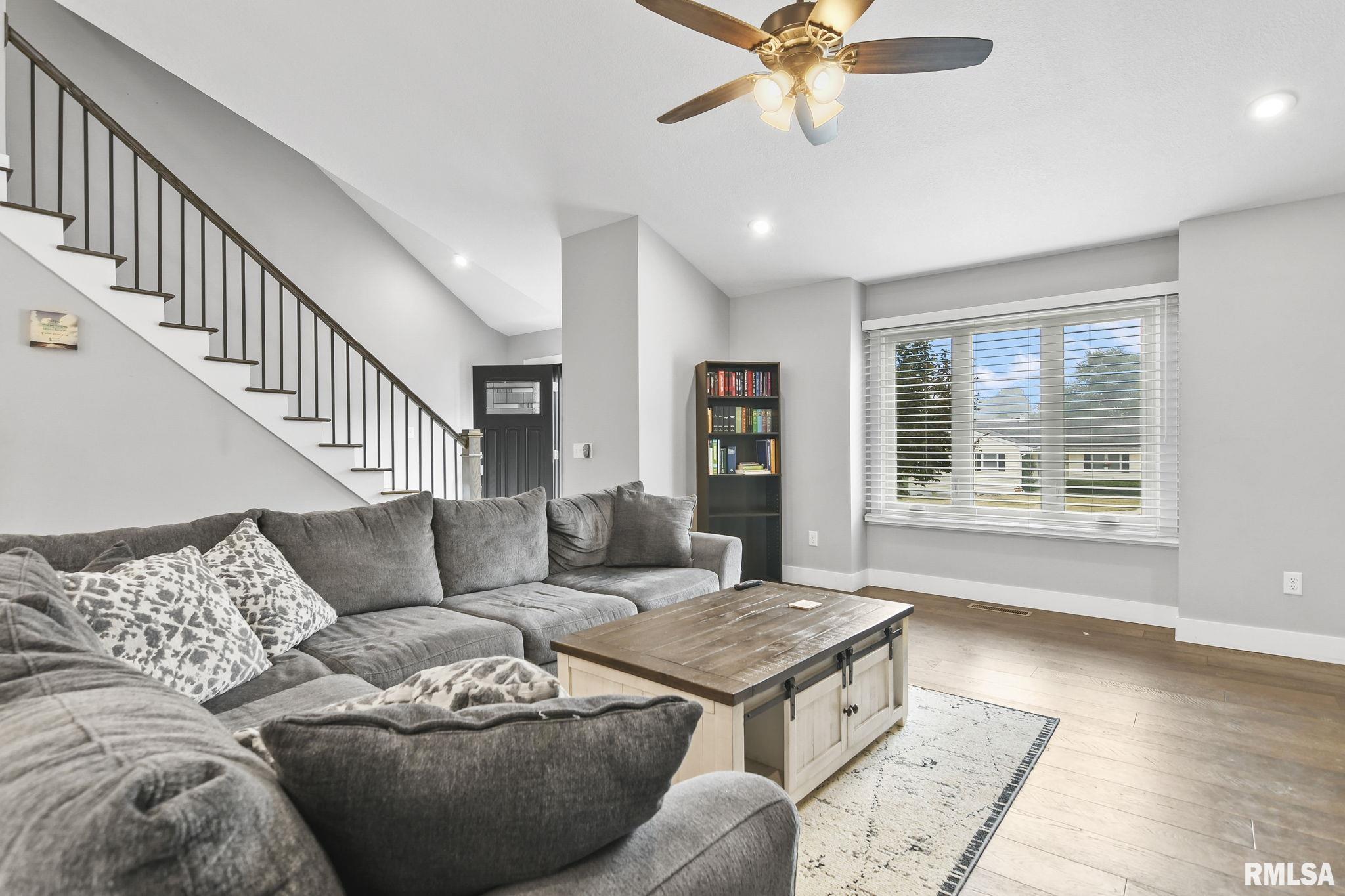 3635 Pleasantview Court Decatur, IL 62526 - Photo 10 of 39 Gallery Image 10