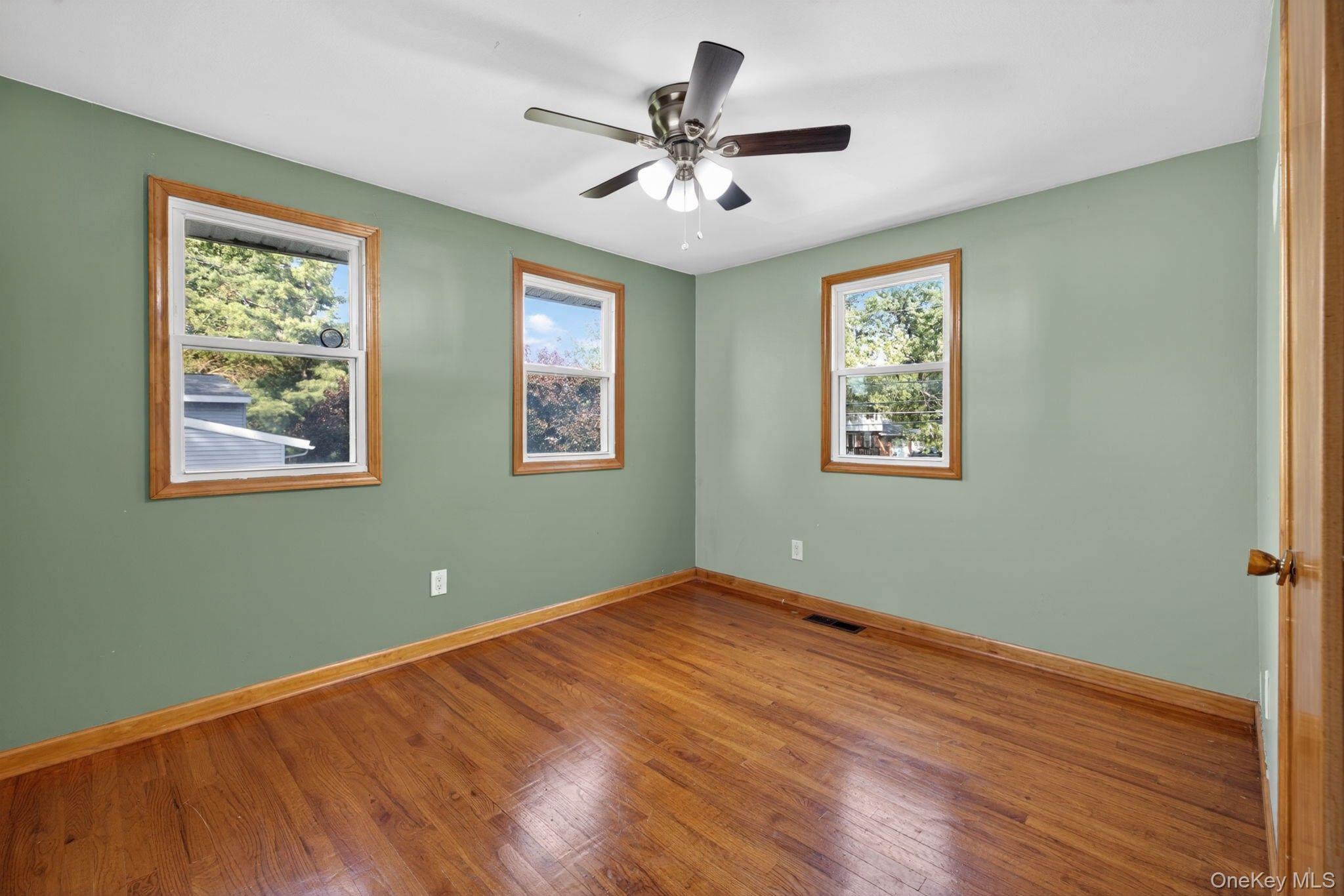 39 Blueberry Road Liverpool, NY 13090 - Photo 14 of 25