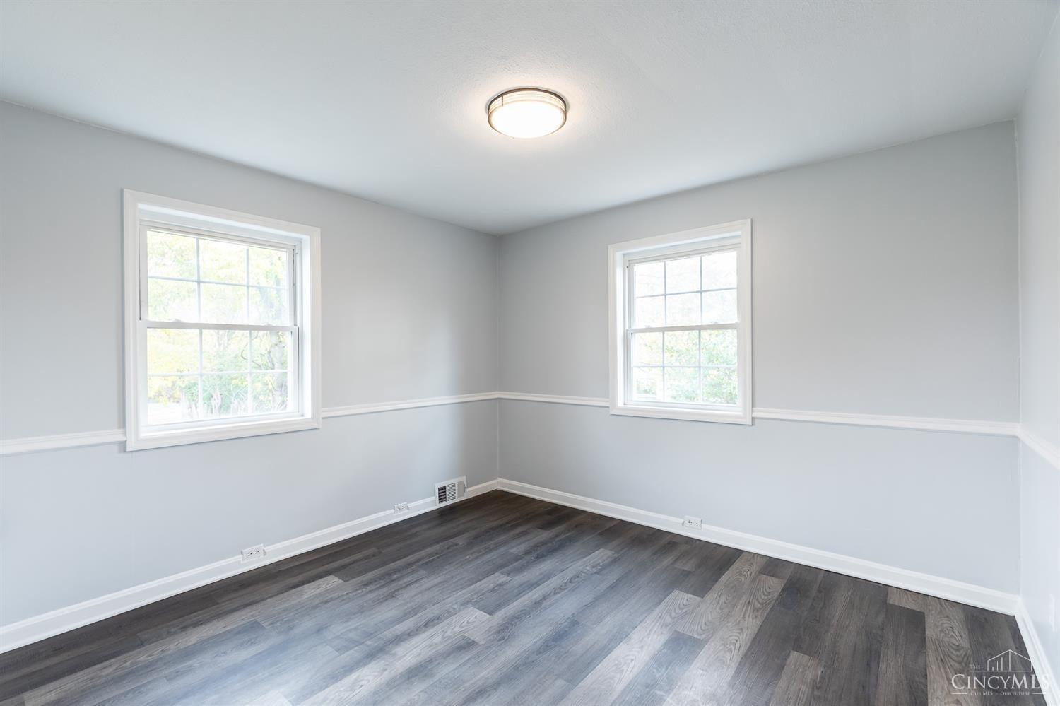 3506 Poole Road Cincinnati, OH 45251 - Photo 17 of 42 Gallery Image 17