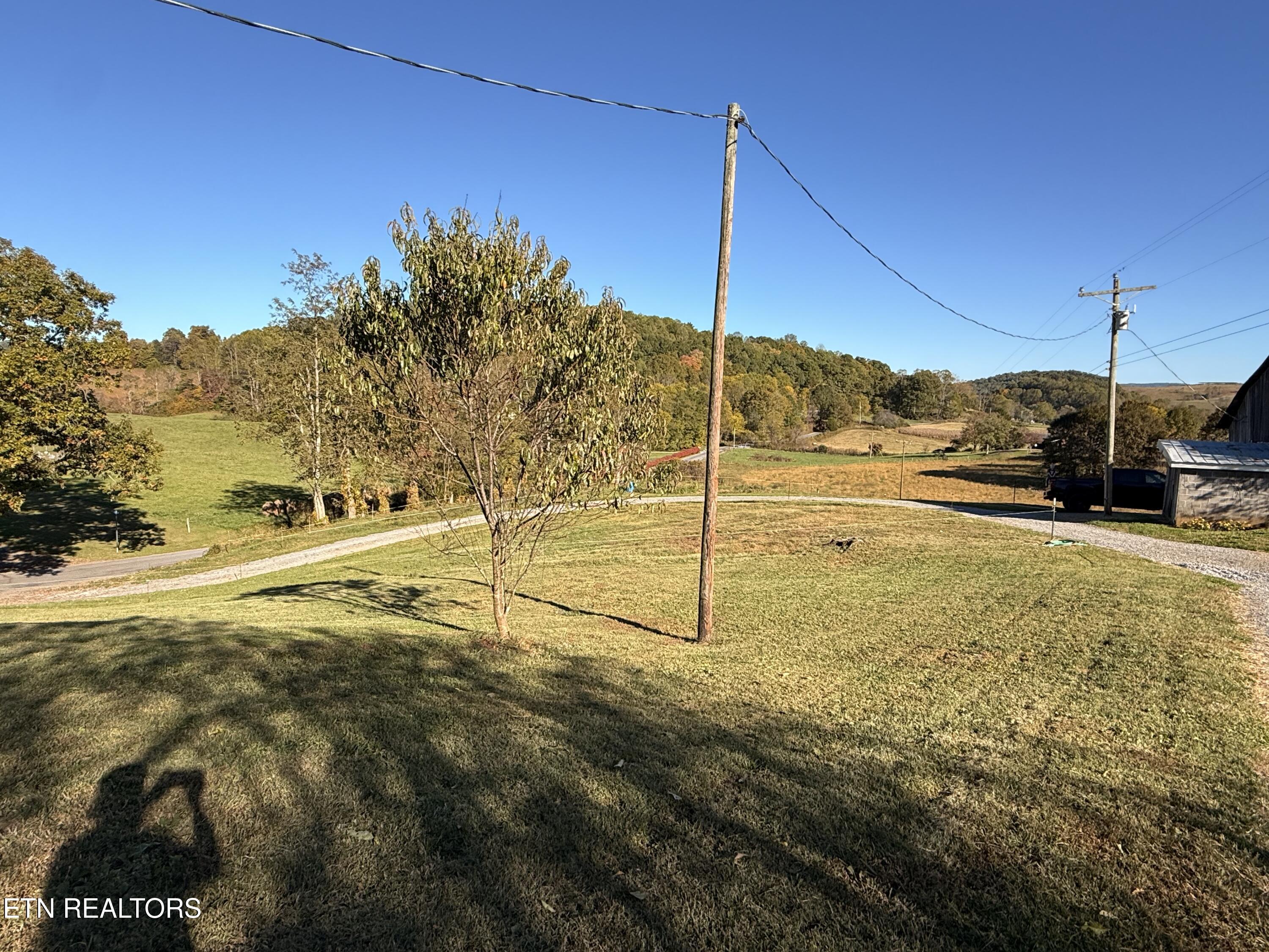 1834 Balls Chapel Road Rose Hill, VA 24281 - Photo 16 of 27 IMG_1476