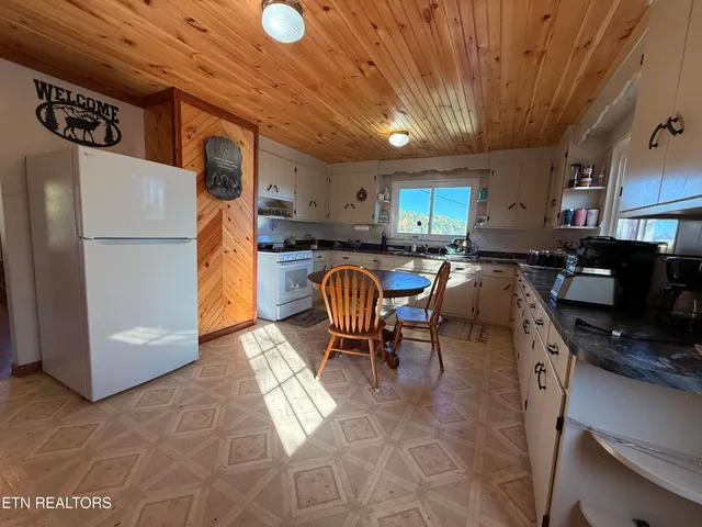 $199,900 | 1834 Balls Chapel Road, Rose Hill, VA 24281