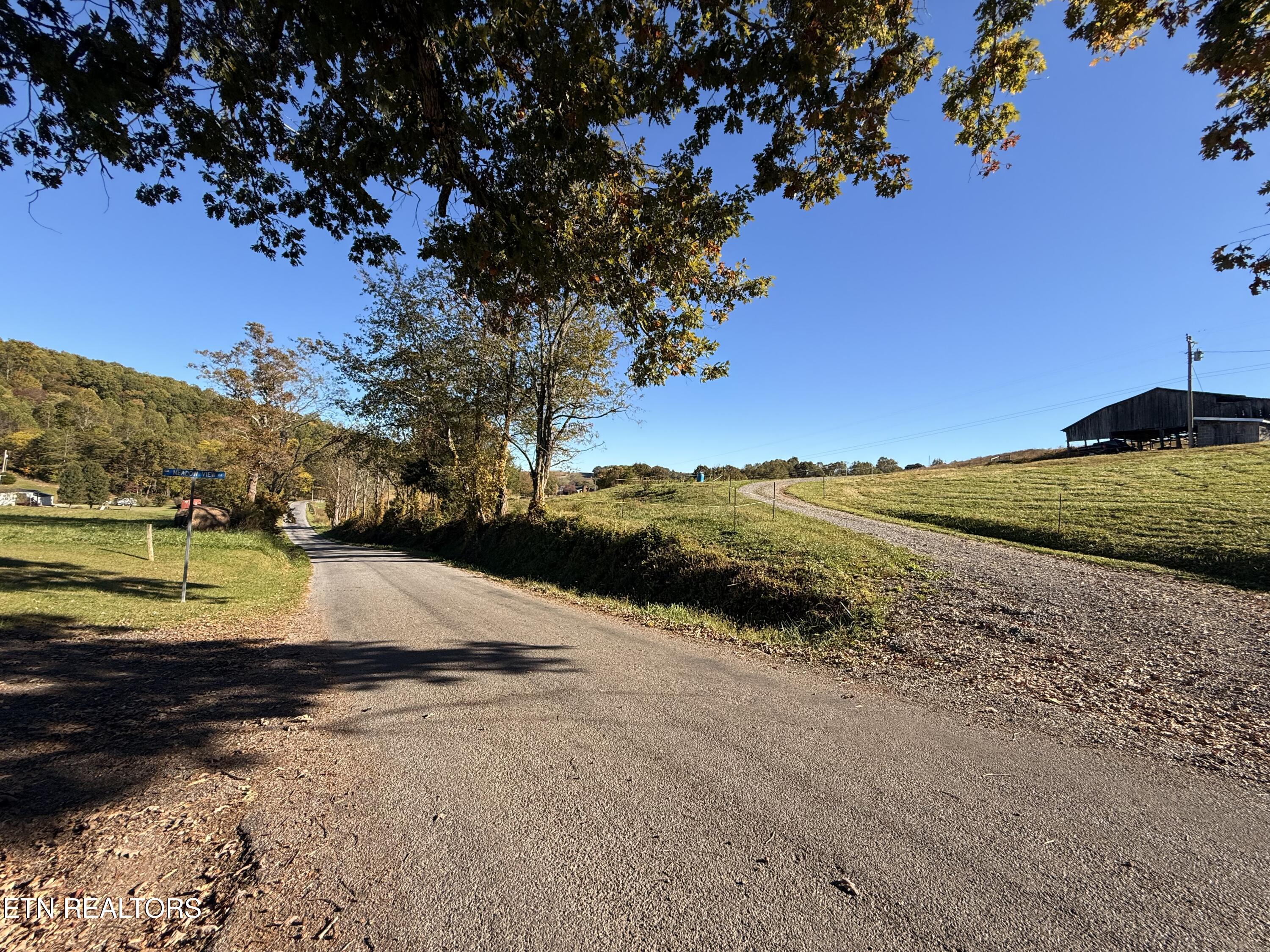 1834 Balls Chapel Road Rose Hill, VA 24281 - Photo 4 of 27 IMG_1461