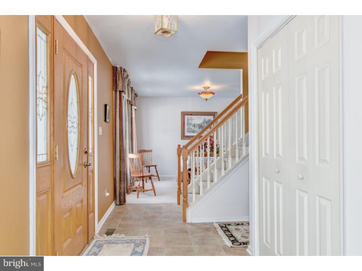 2276 East Buck Road Pennsburg, PA 18073 - Photo 2 of 21 Foyer