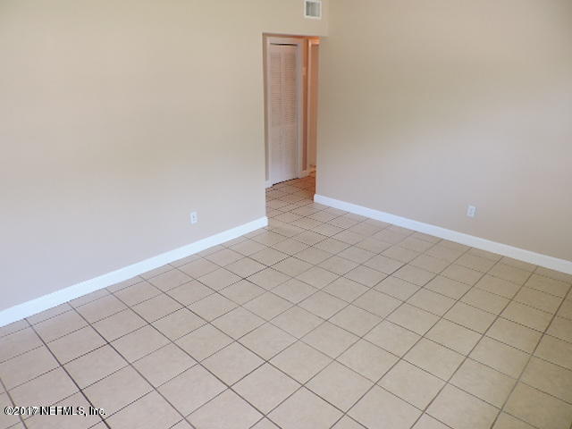 410 Skate Road Atlantic Beach, FL 32233 - Photo 3 of 31 a view of an empty room