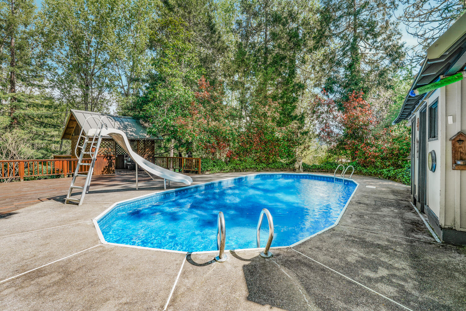 1381 Oak Hill Road Roseburg, OR 97471 - Photo 23 of 47 DSC00901
