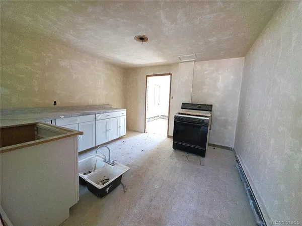 $560,000 | 1055 East 9th Street, Delta, CO 81416