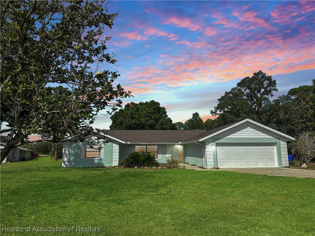 2525 Country Hill Road Sebring, FL 33872 - Photo 1 of 23 Gallery Image 1
