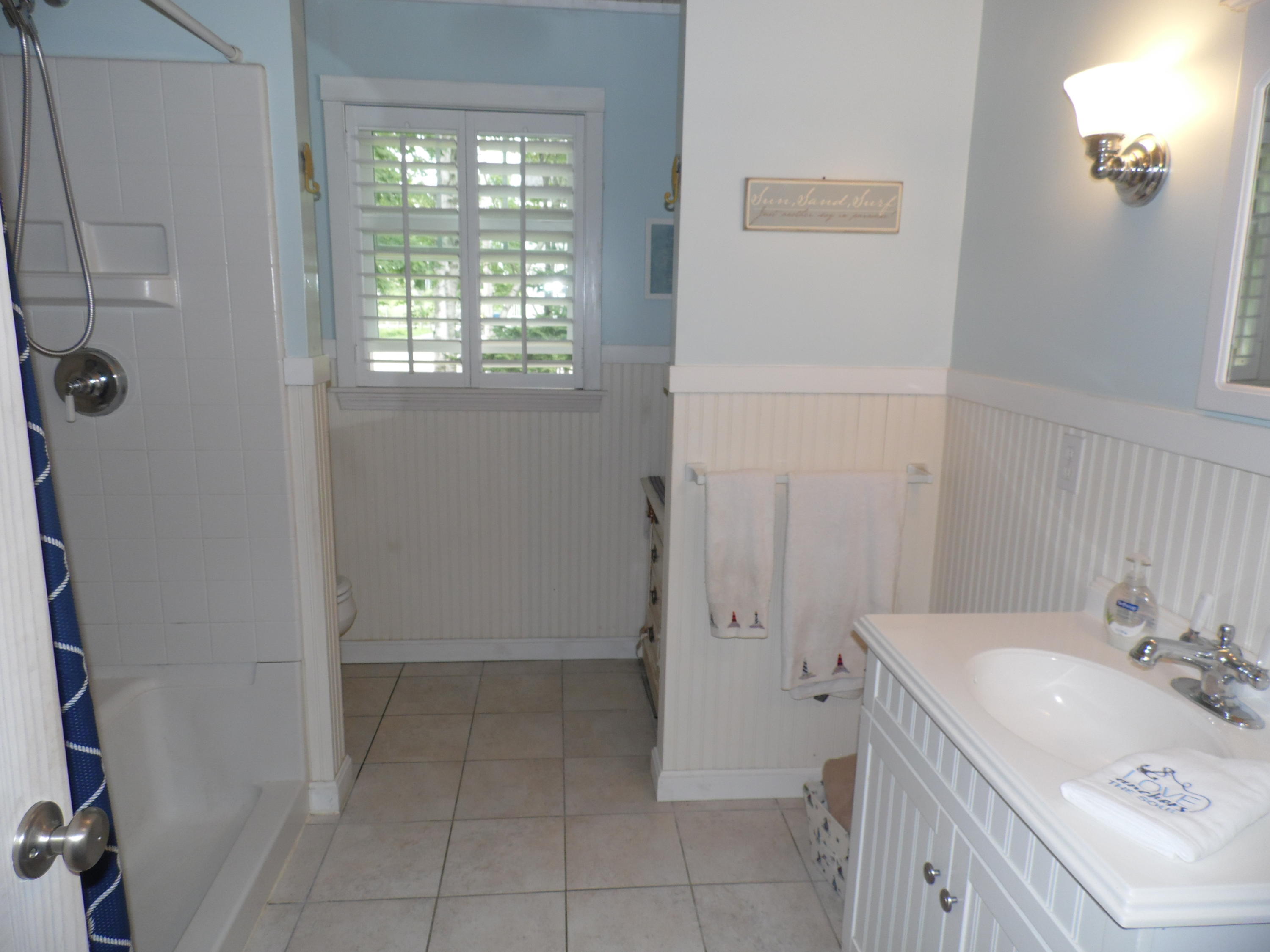 3 Sandpiper Road Portland, ME 04108 - Photo 26 of 41 3 Sandpiper first floor bathroom