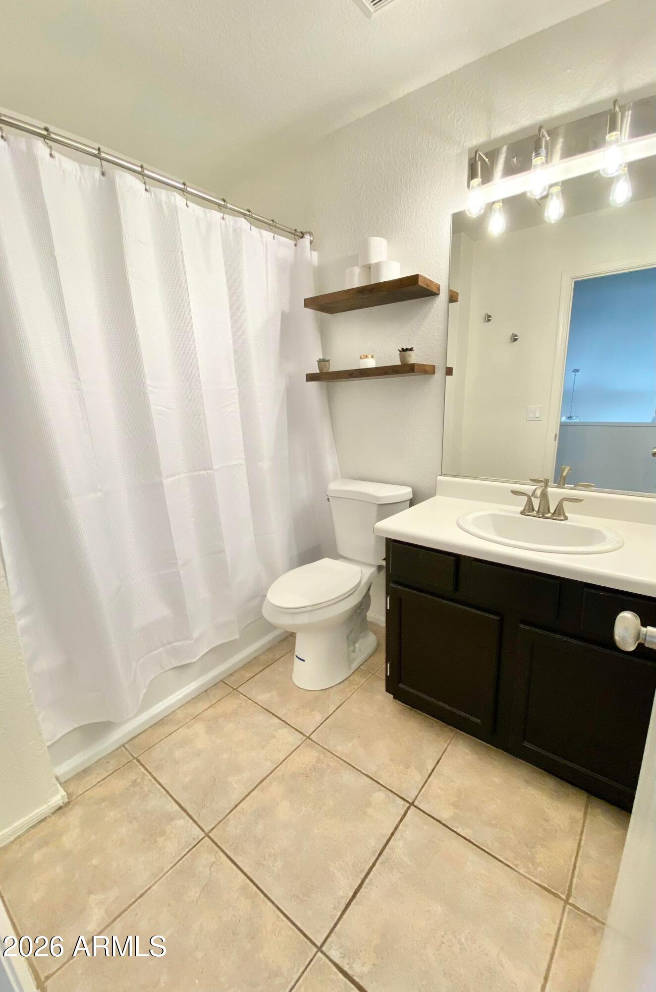 4939 West Tonto Road Glendale, AZ 85308 - Photo 11 of 16 Bathroom