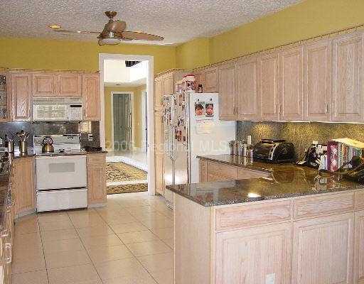 7750 Northeast 8th Way Boca Raton, FL 33487 - Photo 4 of 16 Additional Photo