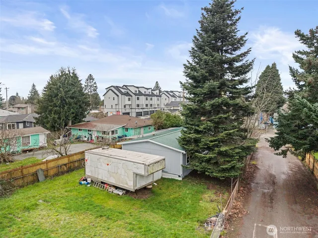 $499,000 | 11040 14th Avenue Southwest, Seattle, WA 98146