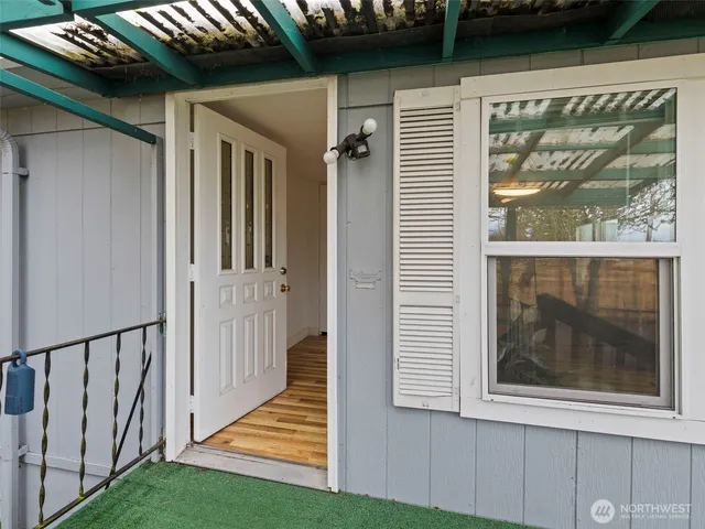 $499,000 | 11040 14th Avenue Southwest, Seattle, WA 98146