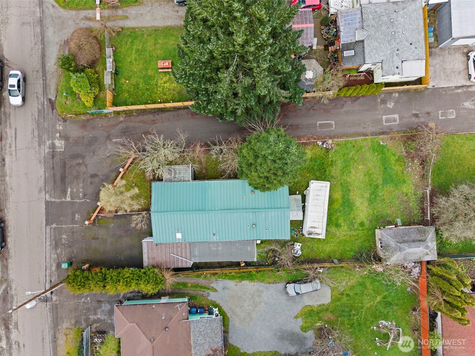 11040 14th Avenue Southwest Seattle, WA 98146 - Photo 33 of 34