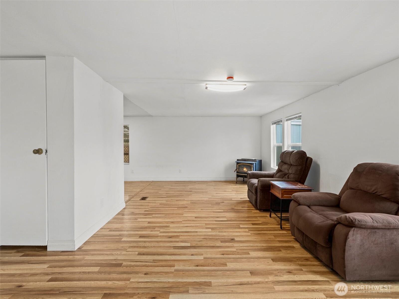 11040 14th Avenue Southwest Seattle, WA 98146 - Photo 6 of 34