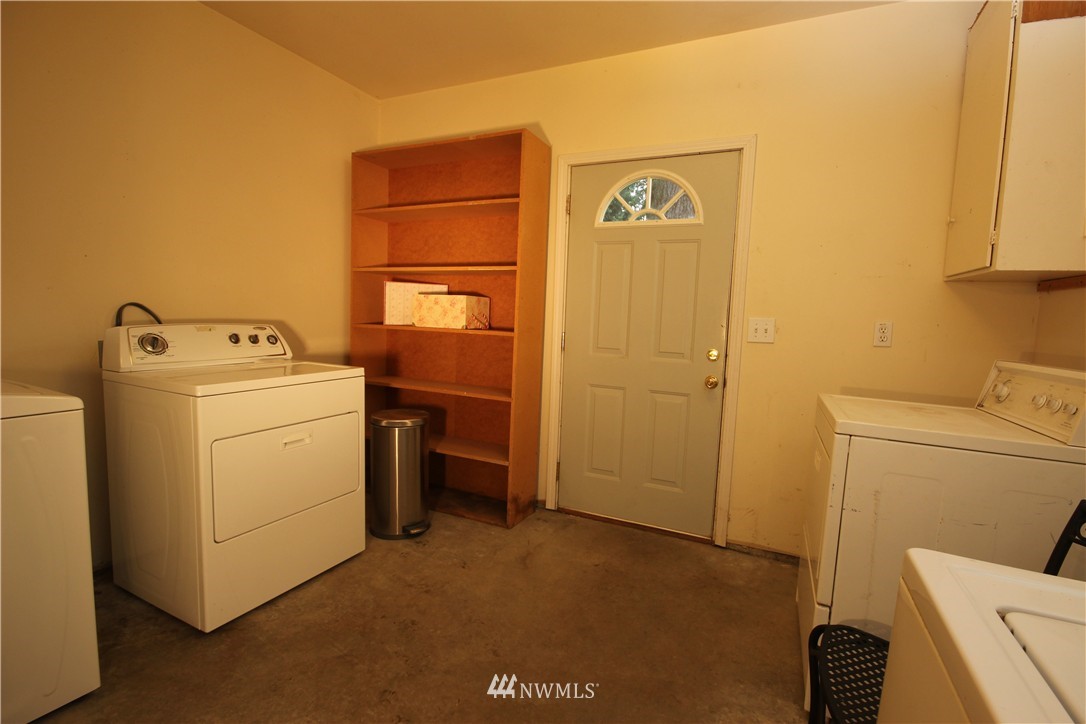 14709 Southeast Allen Road Bellevue, WA 98006 - Photo 22 of 25