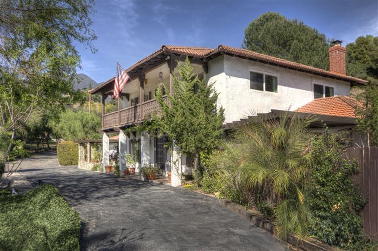 1195 Rancho Court Ojai, CA 93023 - Photo 4 of 49 a view of a house with a yard