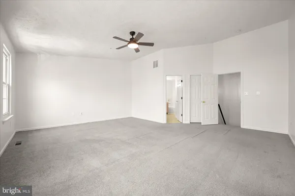 $400,000 | 8834 Goose Landing Circle, Columbia, MD 21045